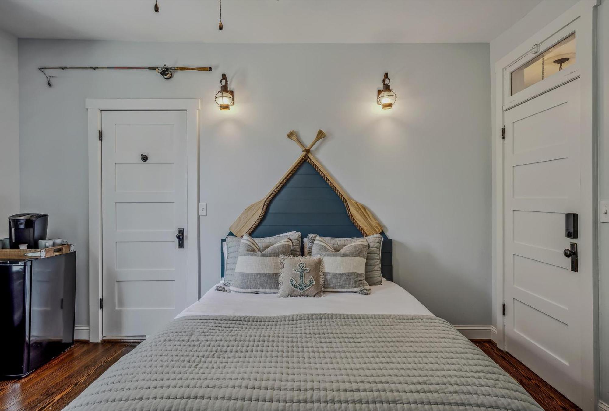 The Grand Castalian Inn Bed And Breakfast 伯克利斯普林斯 外观 照片